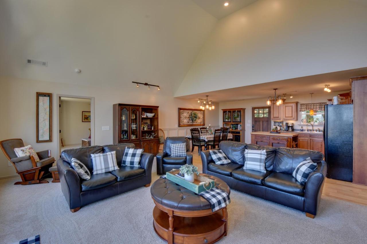 Lakemont Retreat Game Room, Hot Tub, And Mtn Views! Exterior photo