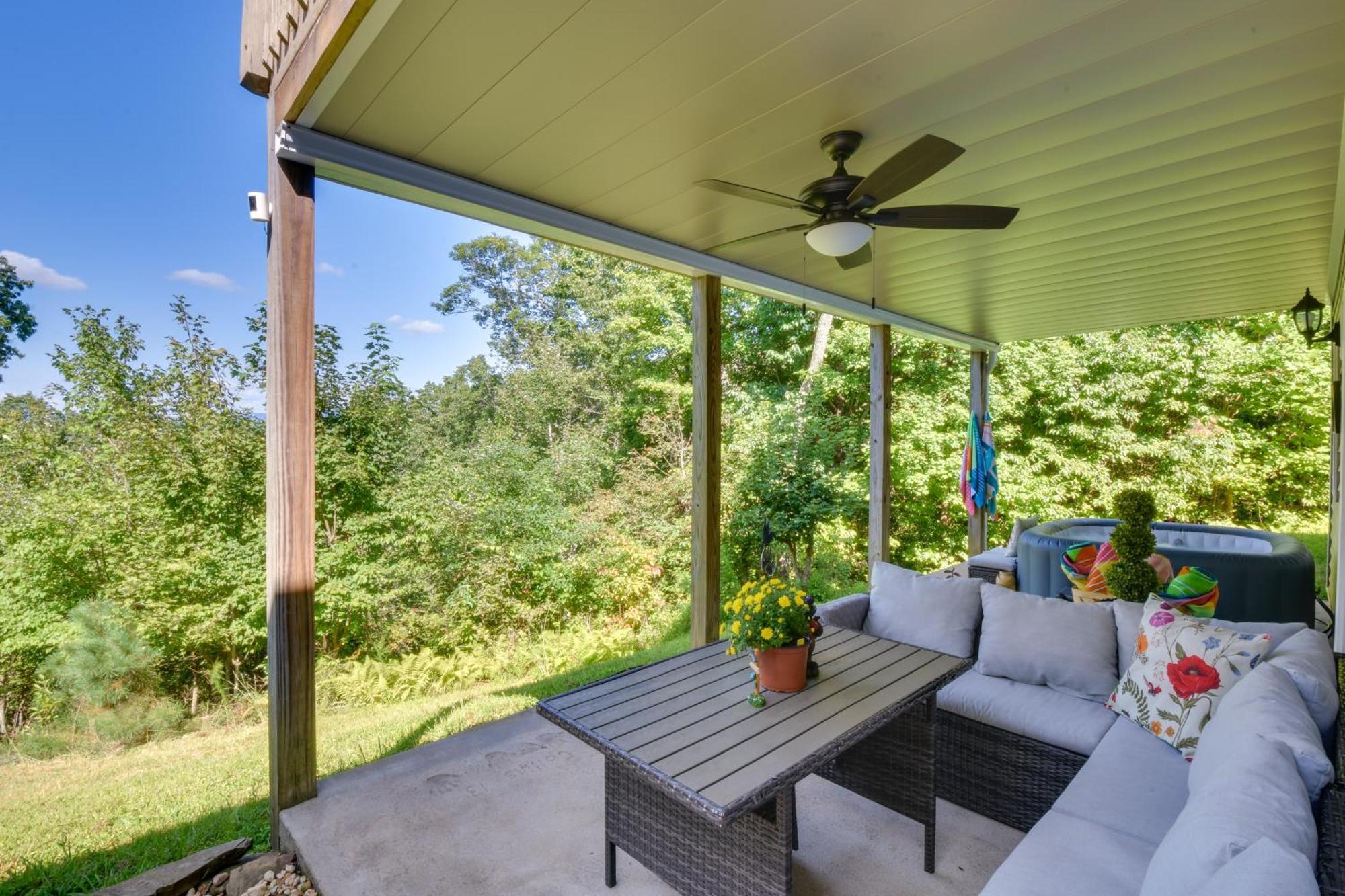 Lakemont Retreat Game Room, Hot Tub, And Mtn Views! Exterior photo