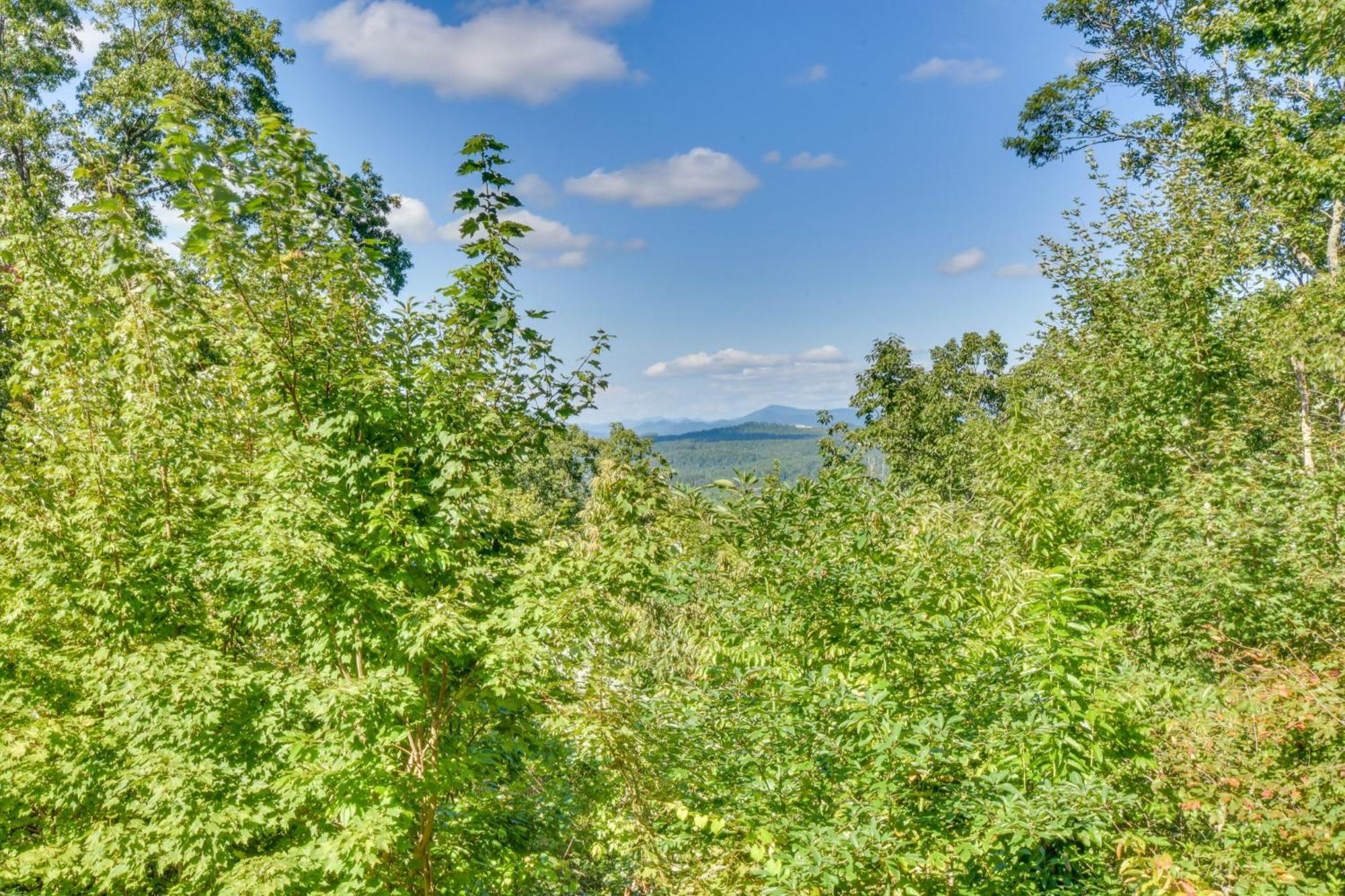 Lakemont Retreat Game Room, Hot Tub, And Mtn Views! Exterior photo
